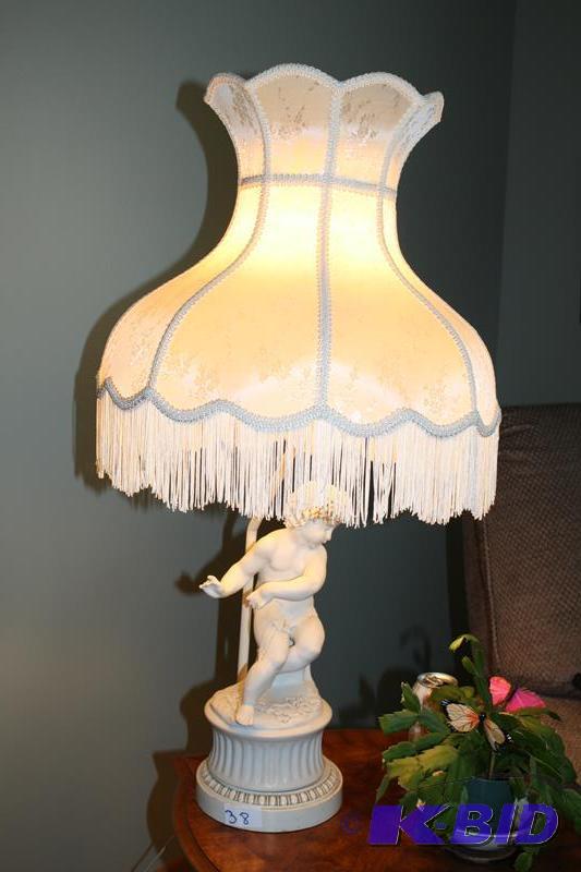 lot 38 image: Vintage Cherub Victorian porcelain lamp   34&...