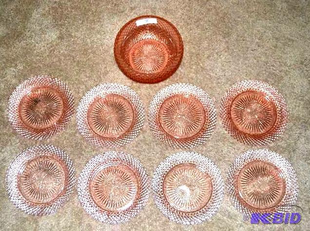 lot 8 image: May be Miss American Depression Glass - do ...