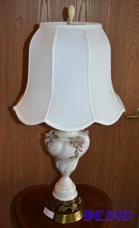 lot 91 image: Large white glass rose-decorated lamp. 33&quo...