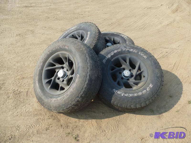 BF Goodrich tires &amp rims 26575R16&quot...