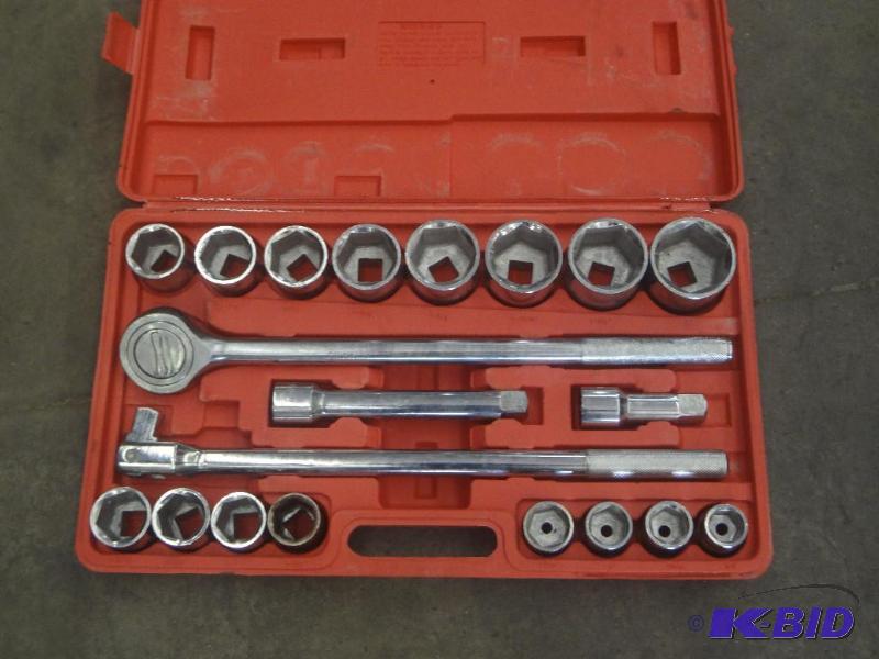 34&quot Socket &amp Ratchet Set (Grip)...