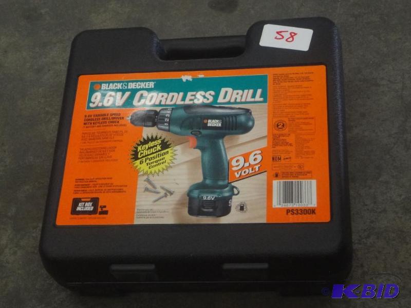 Black &amp Decker 9.6Volt Drill Set (Used)...