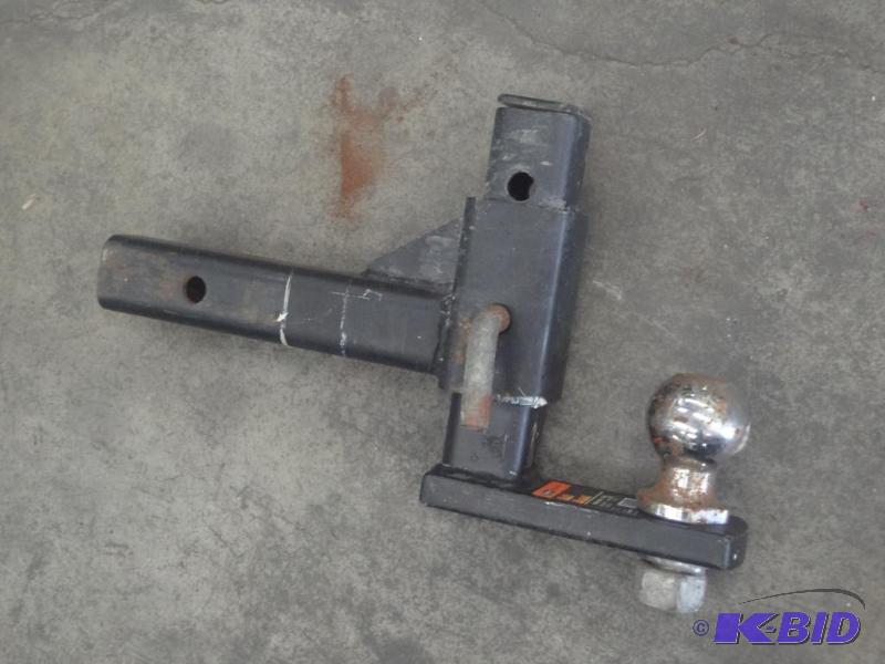 Adjustable Receiver Hitch With 2 516&quot B...