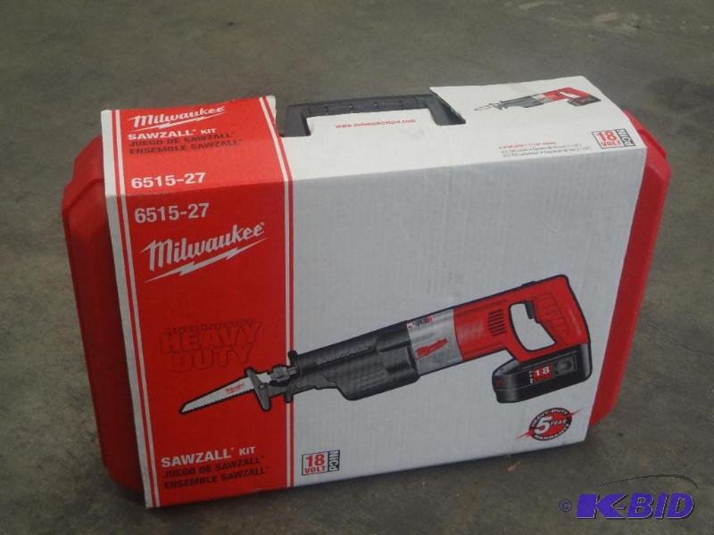 New Milwaukee 18Volt Sawzall Set...