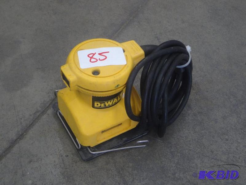 DeWalt Palm Sander...
