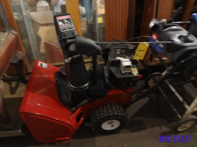 lot 11 image: Toro Power Max Snow Thrower, very little use...