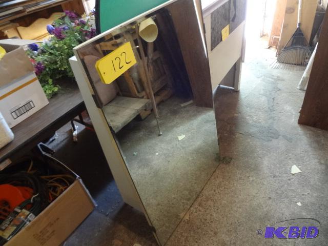 lot 122 image: Large Heavy Beveled Mirror...