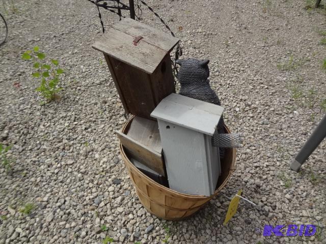 lot 133 image: A Bushel of Bird Houses, and a fake Owl...