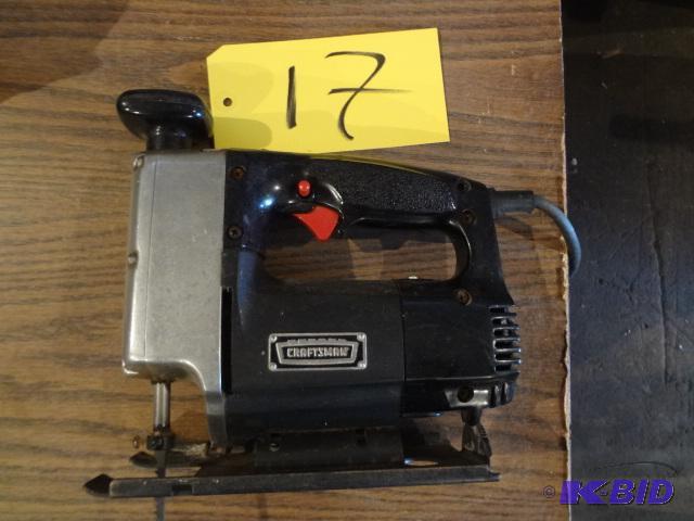 lot 17 image: Craftsman Scroll Saw...