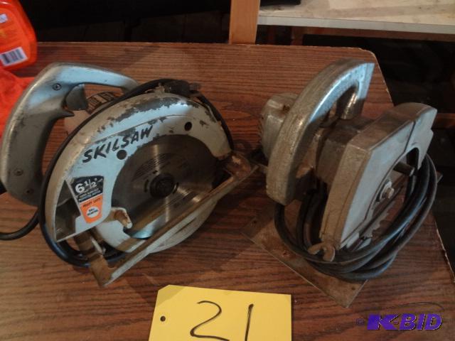 lot 21 image: Two Skil Saws...