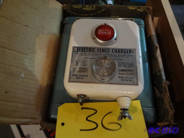 lot 36 image: Electric Fencer...