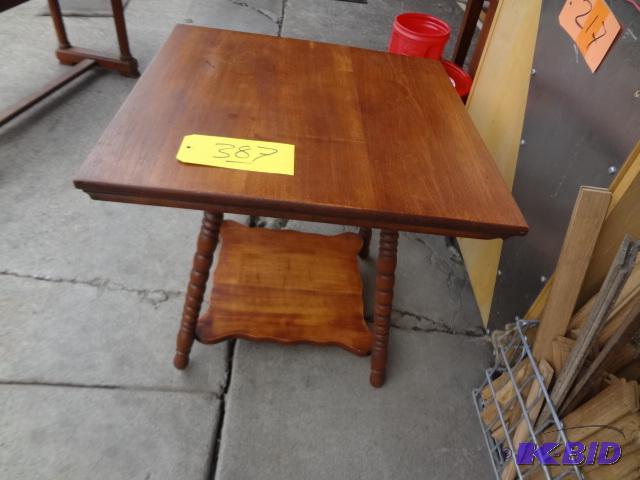 lot 387 image: Nice old Hardwood Table, Spindle Base, the Li...