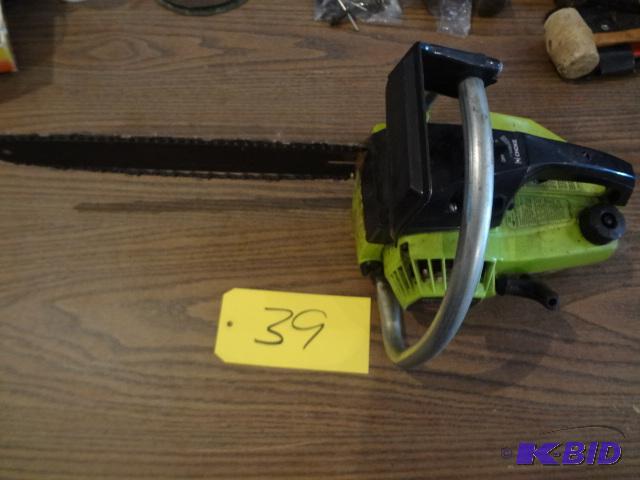 lot 39 image: Small Chain Saw, has compression, not started...
