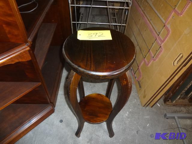 lot 392 image: Plant Stand...