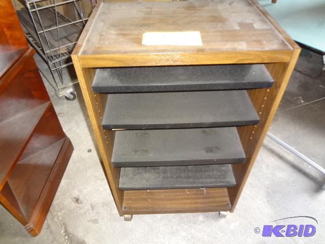 lot 402 image: Shelf on Casters...