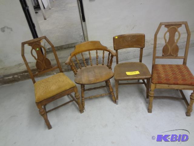 lot 454 image: (4) Mixed Lot of Chairs...