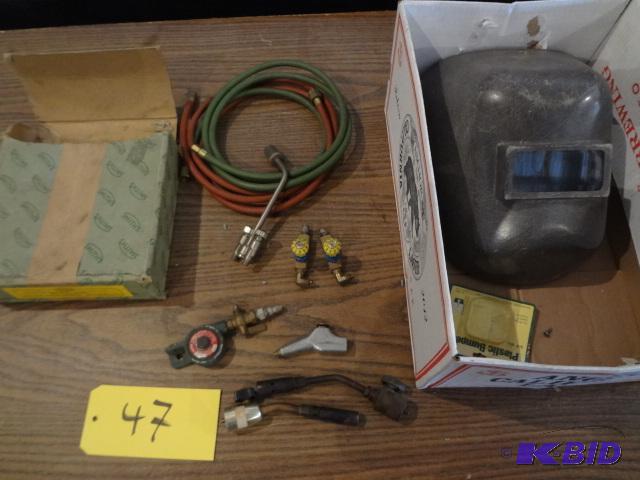 lot 47 image: Torch, Tips, Mask, Valves...