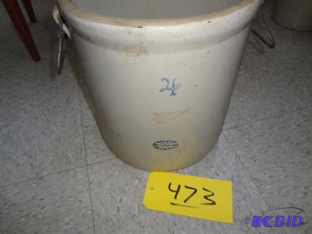lot 473 image: Red Wing 4 Gal...