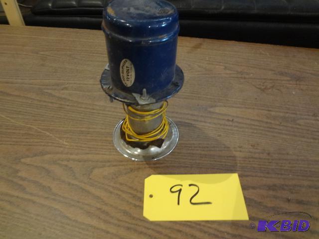 lot 92 image: Ah-Ooo-Gah Horn...