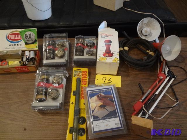 lot 93 image: Huge Lot of Stuff...