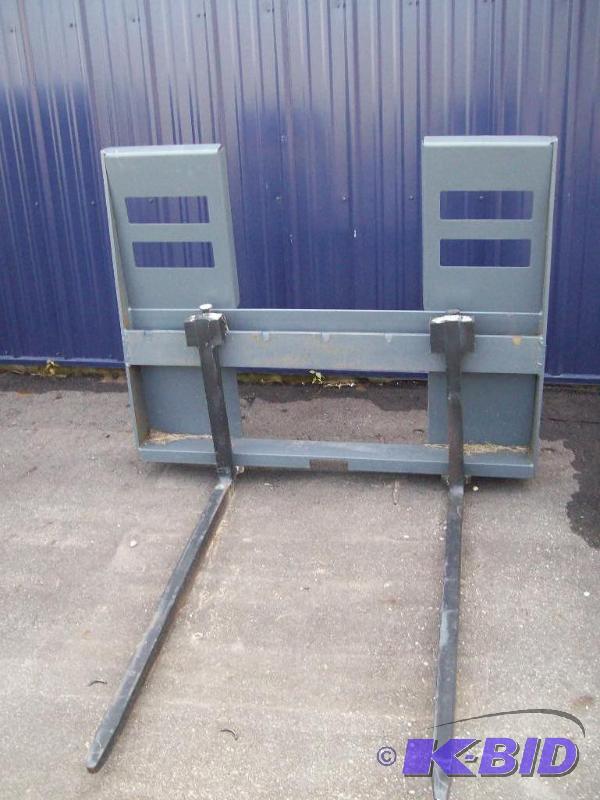 Pallet forks -heavy duty -universal quick att...