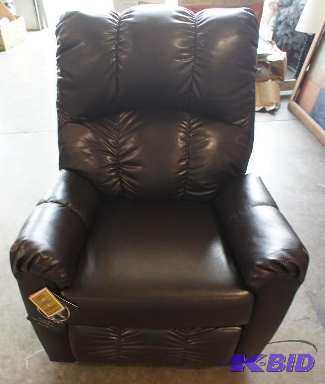 Brand New Ashley Signature Design DuraBlend L...