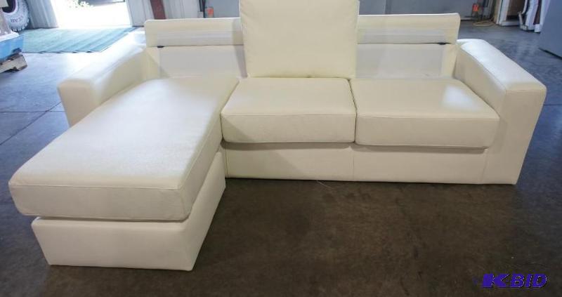 New Hawthorne Sectional. W-87&quot, L-56&quo...