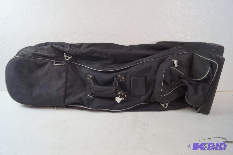 Intech golf club suitcase