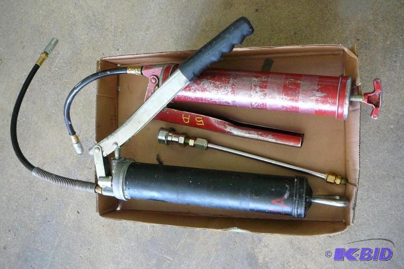 2 Grease Guns - 2 Flex Hoses...