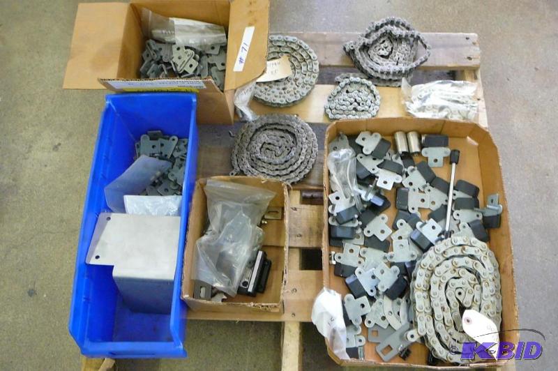 A lot of miscellaneous Chain and Splicer Link...