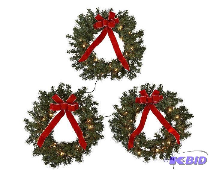 lot 79 image: (3) 22 Wreaths w Bows QB582