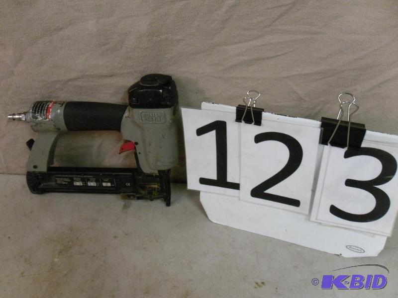 lot 123 image: Porter Cable 18 gauge&nbspBrad Nailer. Teste...