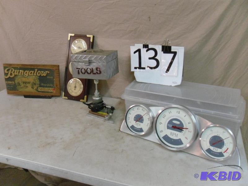 lot 137 image: Gauge Decorative Wall Hanging Clock, Thermome...