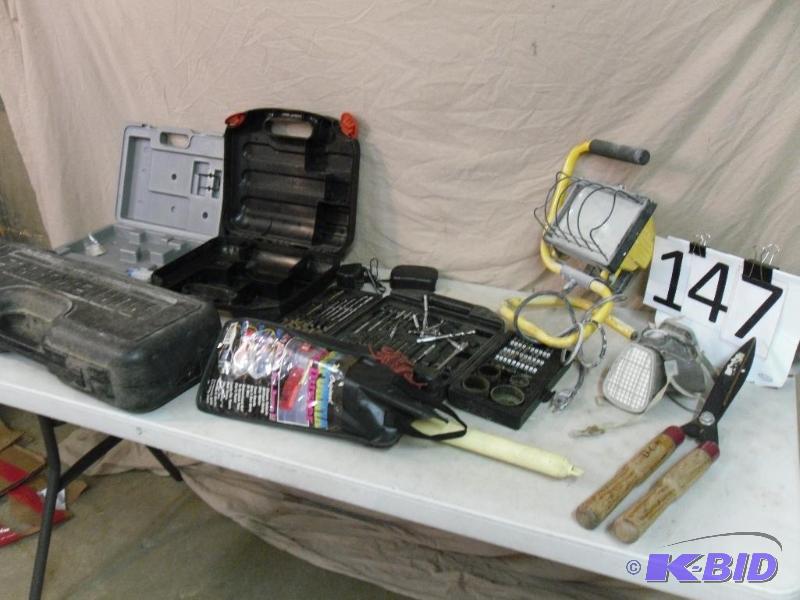 lot 147 image: Partial Bit Set, Empty Tool Cases, Halogen Wo...