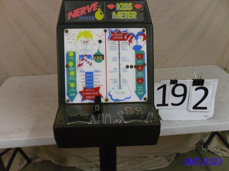 lot 192 image: Double Vintage Coin Op Novelty Skill Machine ...