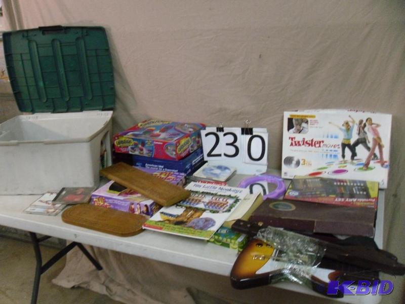 lot 230 image: &nbspTwister, CDs, Cribbage Board, Vintage ...