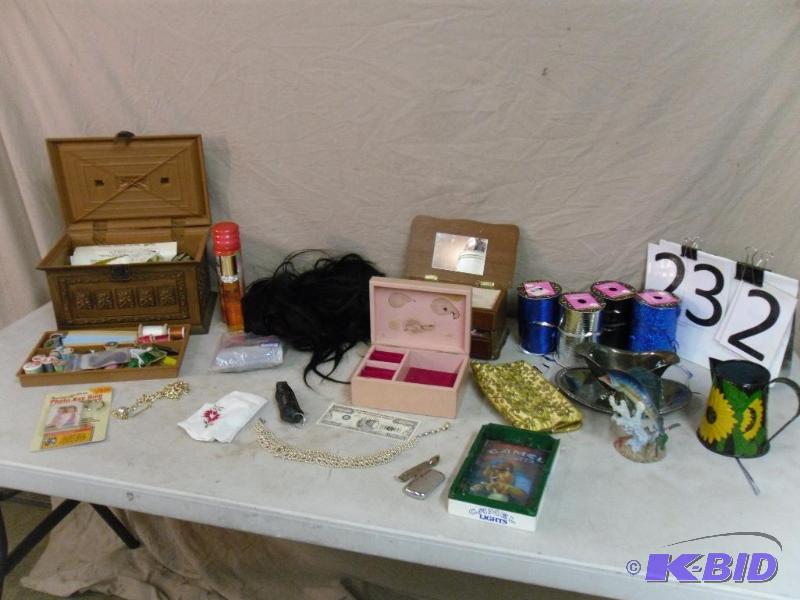 lot 232 image: Vintage Sewing Kit, Buttons, Balloon String, ...