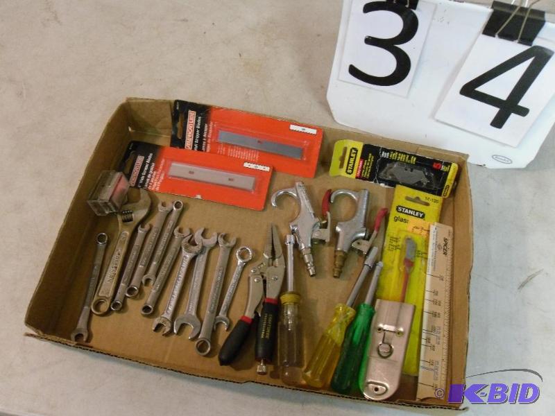 lot 34 image: Assorted tools, wrenches, vise grip, scraper ...