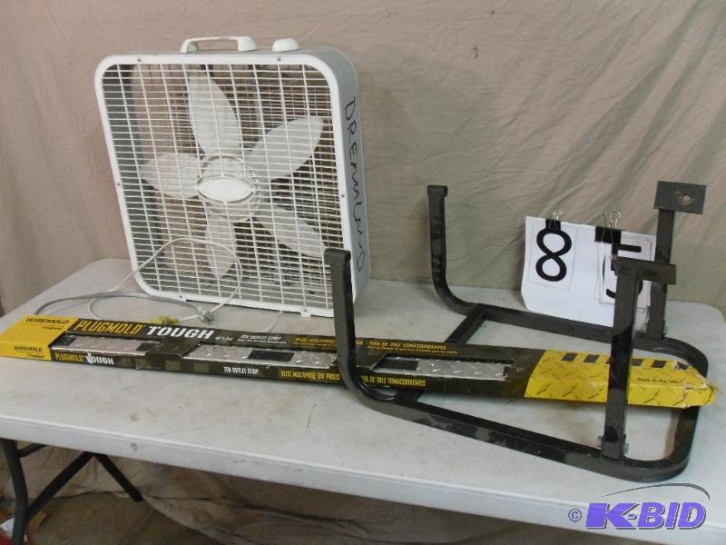 lot 85 image: Engine stand, diamond plate 4 power strip, b...