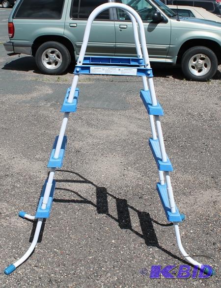 BlueWhite Ladder