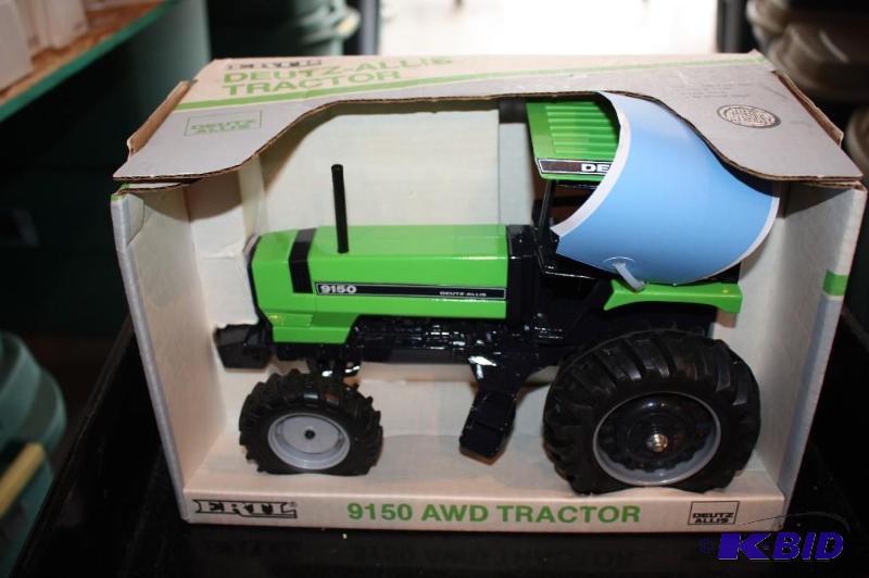 lot 119 image: Deutz-Allis&nbsp9150 die cast metal tractor ...