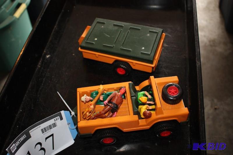 lot 137 image: Toy car with figurines and a toy trailer...