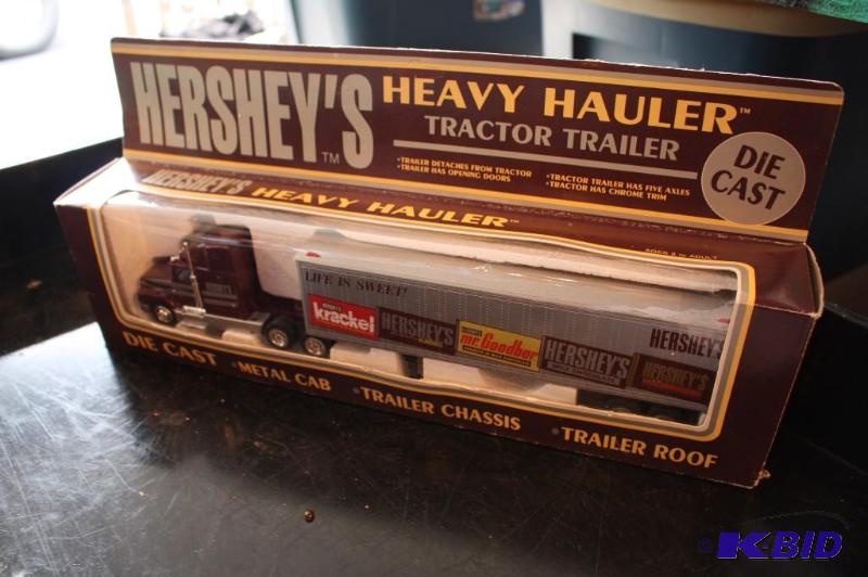 lot 139 image: Hersheys die-cast metal heavy hauler tractor...