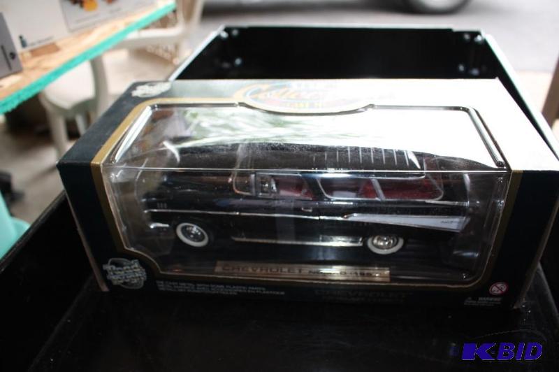lot 149 image: Chevrolet nomad 1957 die-cast metal 118 scal...