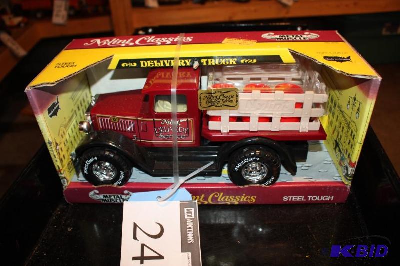 lot 242 image: Nylint&nbspClassics collector series deliver...