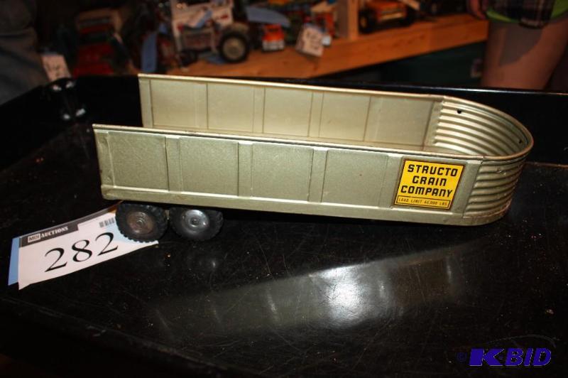 lot 282 image: Structo&nbspgrain company toy trailer...