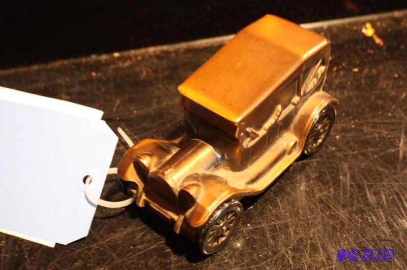 lot 298 image: Vintage metal car bank ...