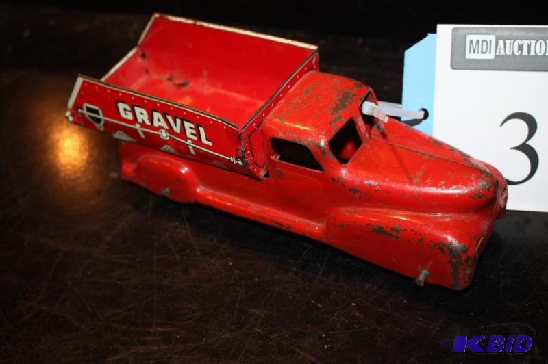 lot 304 image: Vintage sand gravel toy truck...