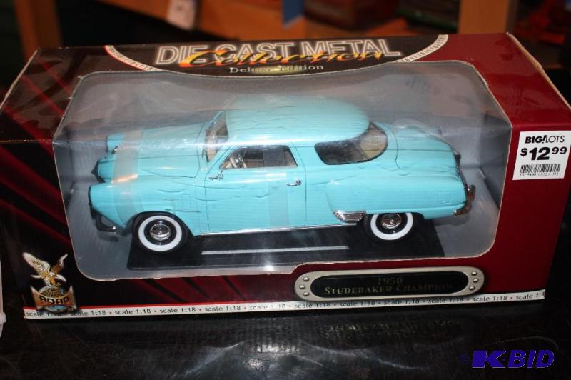 lot 327 image: Deluxe edition 1950 studebaker&nbspdie-cast ...