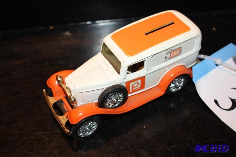 lot 346 image: Publix danish bakery toy car bank...